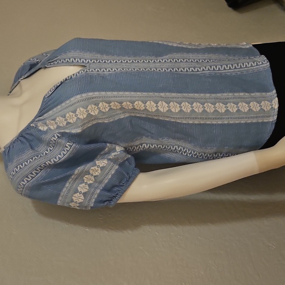 IVY JANE Blue Embroidered Split Neck Puff Sleeve Peasant Boho Top - Picture 6 of 9